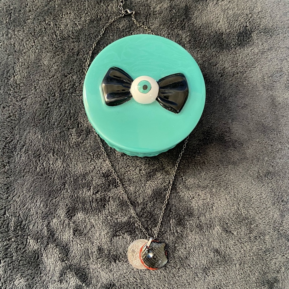 🖤Star Wars Death Star Necklace!❤️ - Picture 2 of 6